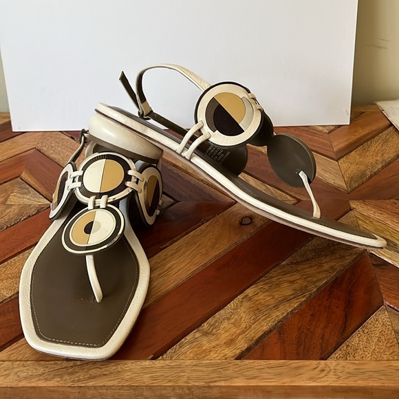 Classy sandals - Picture 2 of 7